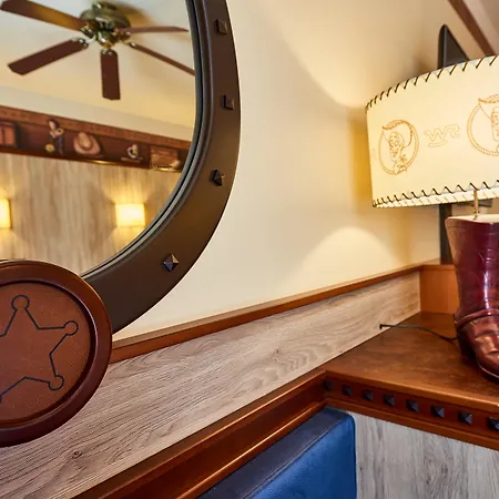 Cheyenne Hotel 3*